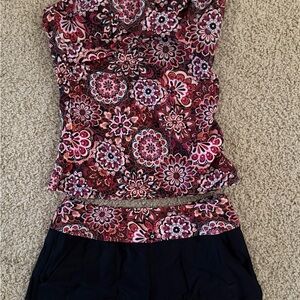 NWT Tempt Me Floral Patterned Tankini Top and Bottom